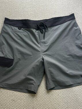 Duluth Trading Co Board Shorts 44 Gray Mens